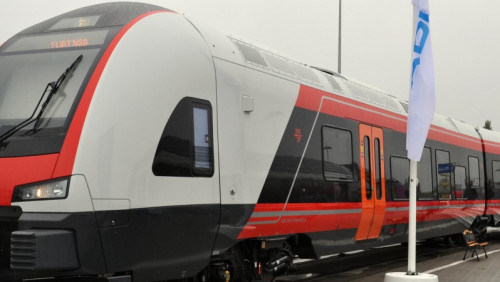 Opóźnienia, awarie i błędy techniczne: w 2018 punktualność pociągów najgorsza od lat