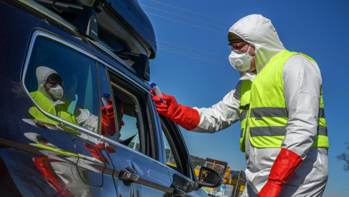 Nowe wymogi na granicy: trzeba zrobić kolejny test i poczekać na wyniki. Inaczej grozi nawet deportacja z Norwegii