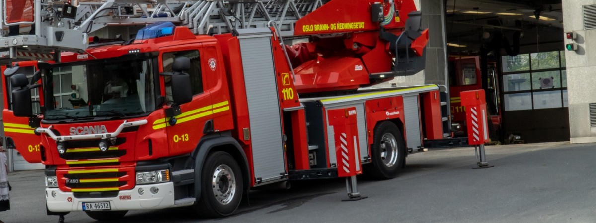 Pożar dachu w bloku w Oslo. Prawie 30 osób ewakuowanych