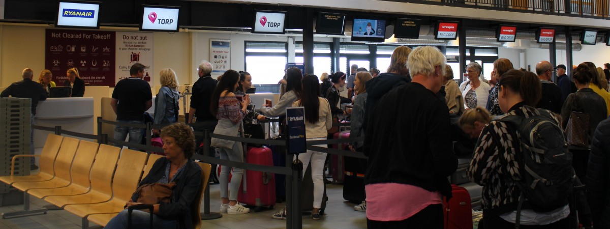 Gdy plecak nie wystarczy: wszystko, co musisz wiedzieć o bagażu rejestrowanym 