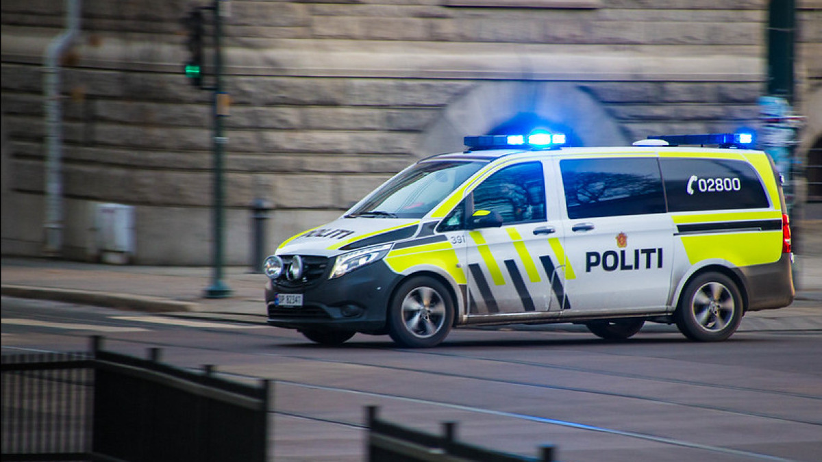 Napięcie wokół młodych w stolicy Norwegii. Granaty i 