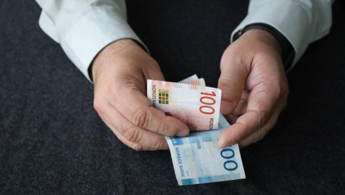 Jeden z największych dołków w historii korony norweskiej. Kurs złotówki idzie na rekord