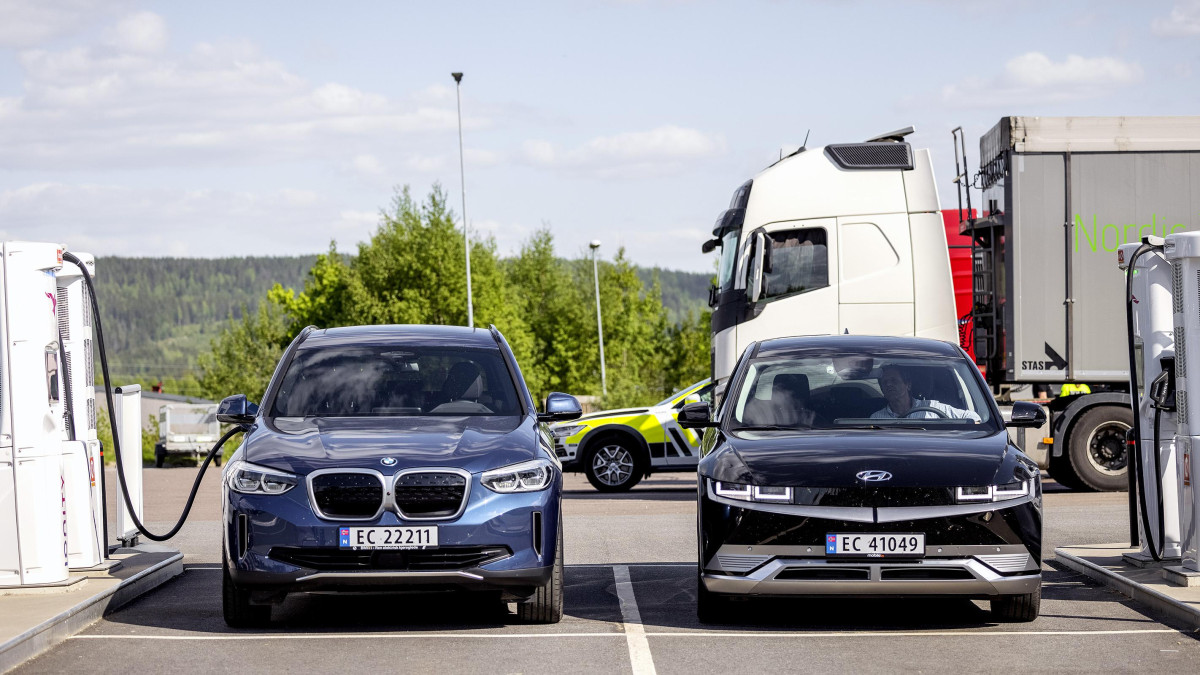 Norwegia zdetronizowana. Znamy nowego lidera rynku samochodów elektrycznych