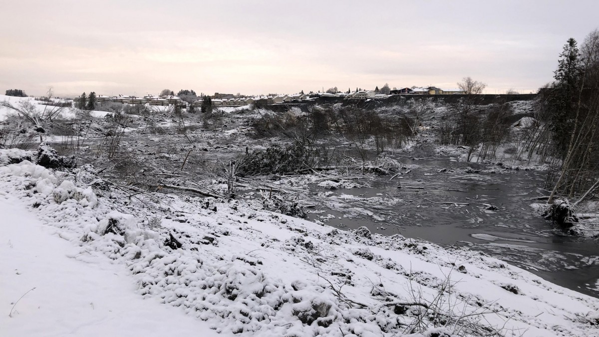 Ratownicy w Gjerdrum nie wznawiają poszukiwań. Gmina odwołała ewakuację części budynków