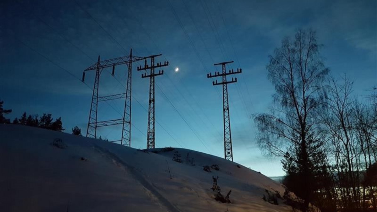 Trwa walka o tańszy prąd. Politycy chcą cen maksymalnych i… izolowania norweskiego rynku