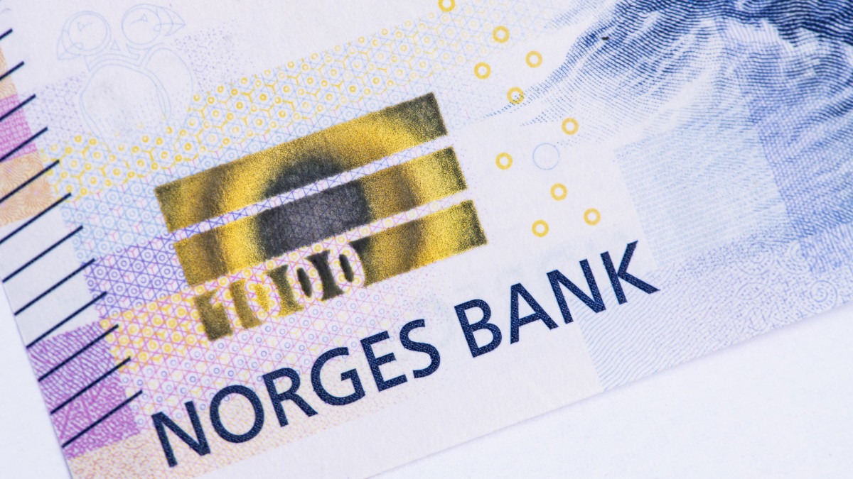 Kurs korony norweskiej: lepiej niż w styczniu, ale historycznie słabo