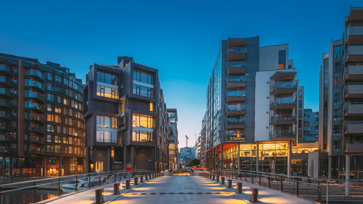 Airbnb blokuje długoterminowy wynajem? Turyści kontra kryzys mieszkaniowy w Norwegii