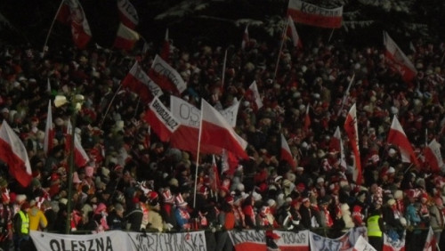 Pijani kibice zaczepiali polskich skoczków. „Spośród wszystkich nacji tylko Polska ma ten problem”