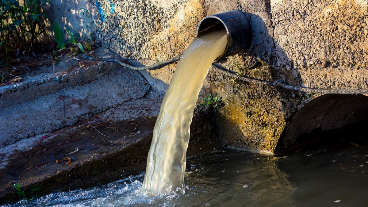 Kosztowna „dyrektywa ściekowa” coraz bliżej finału. Unia nie posłuchała Norwegii