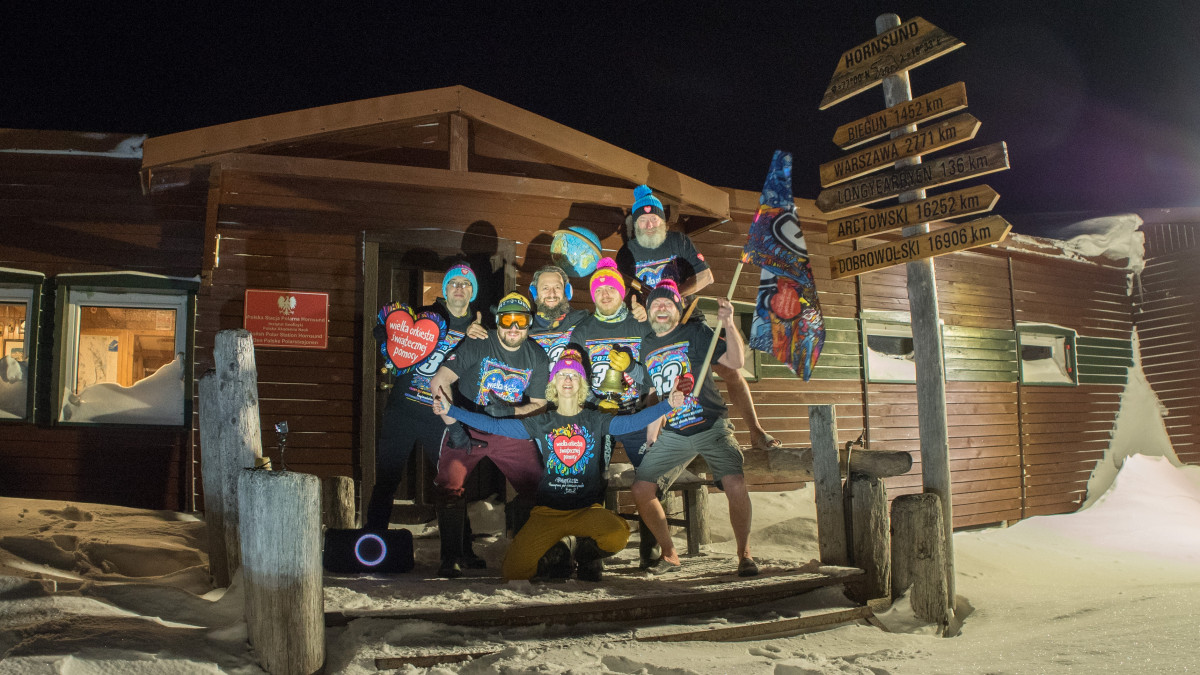 Do końca świata i… na końcu świata. Polska stacja badawcza na Svalbardzie także wspiera WOŚP