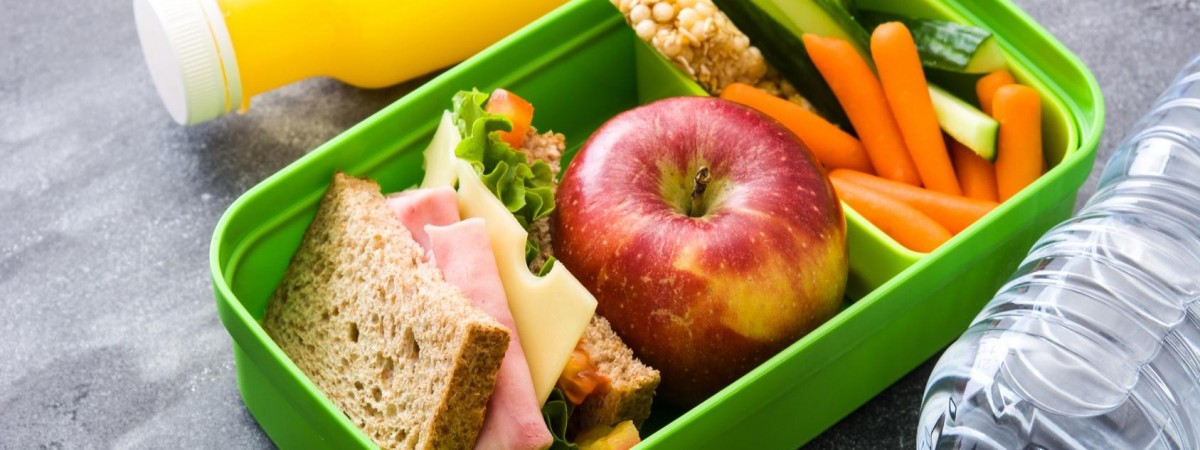 Rodzice mają płacić za szkolne posiłki. Nowy pomysł minister zdrowia