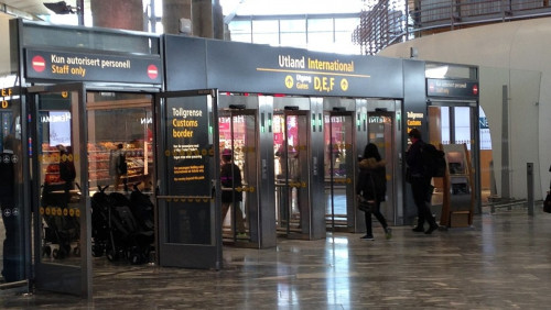 Coraz więcej podróżujących bez kwarantanny: Norwegia zmienia zasady wjazdu