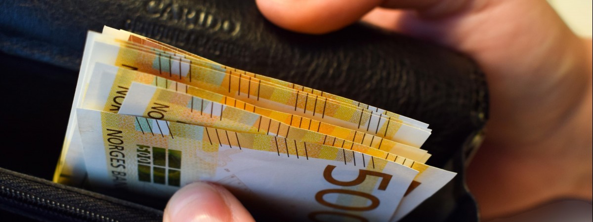 „Rekordowo słaba korona” stanie się nową normą: magiczne pół na pół już nie wróci