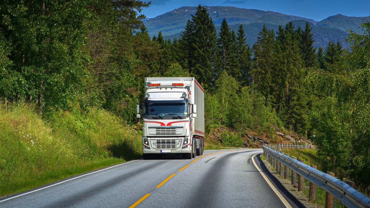 W branży transportowej bez zmian. Zagraniczni pracownicy wciąż narażeni na wyzysk