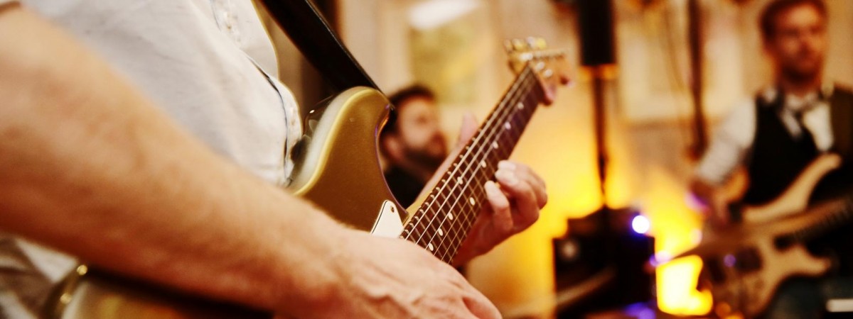 Bałkańskie rytmy i seanse z polskim kinem - planuj weekend w Norwegii!