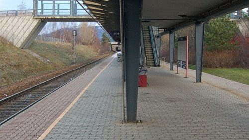 Brak klimatyzacji, opóźnienia, odwołane pociągi. Sprawdź, za co przysługuje zwrot kosztów biletu