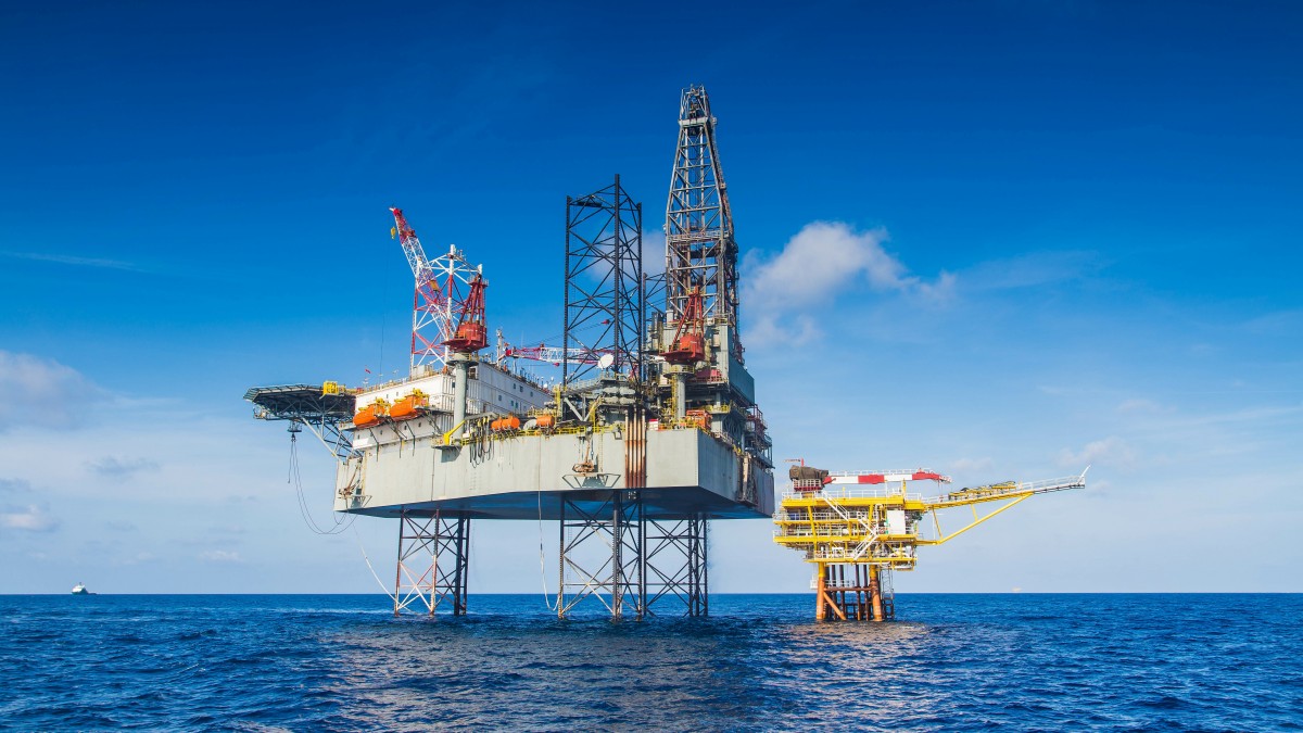 990 000 000 000 koron dla Funduszu Naftowego. Pierwsza połowa roku przyniosła zyski