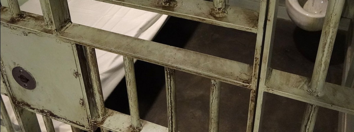 Zwabił kilkuset chłopców, teraz usłyszał werdykt. Pedofil rekordzista idzie za kratki