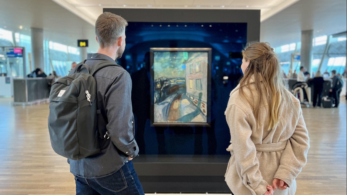 Obrazy słynnego Norwega na lotnisku Gardermoen