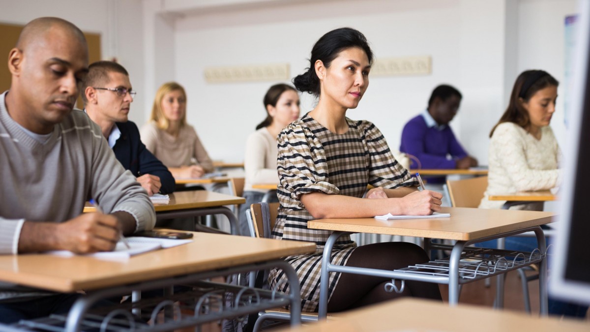 Ku lepszej integracji: imigranci zarobkowi będą mogli uczyć się norweskiego za darmo?