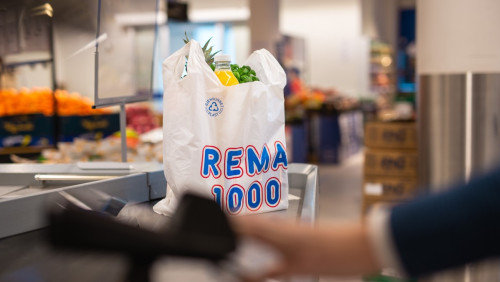 Obniżki w Rema1000: taniej 250 produktów. Sieć rezygnuje z dwóch podwyżek cen rocznie