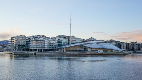 Oslo chce walczyć ze śmieciami w fiordzie. Użyje… podwodnych dronów