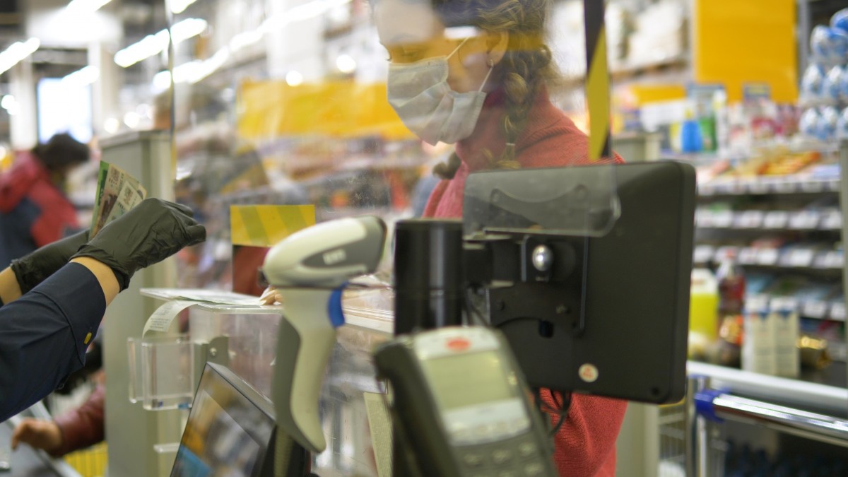 Bezrobocie spada we wszystkich okręgach. Poprawa sytuacji w większości branż