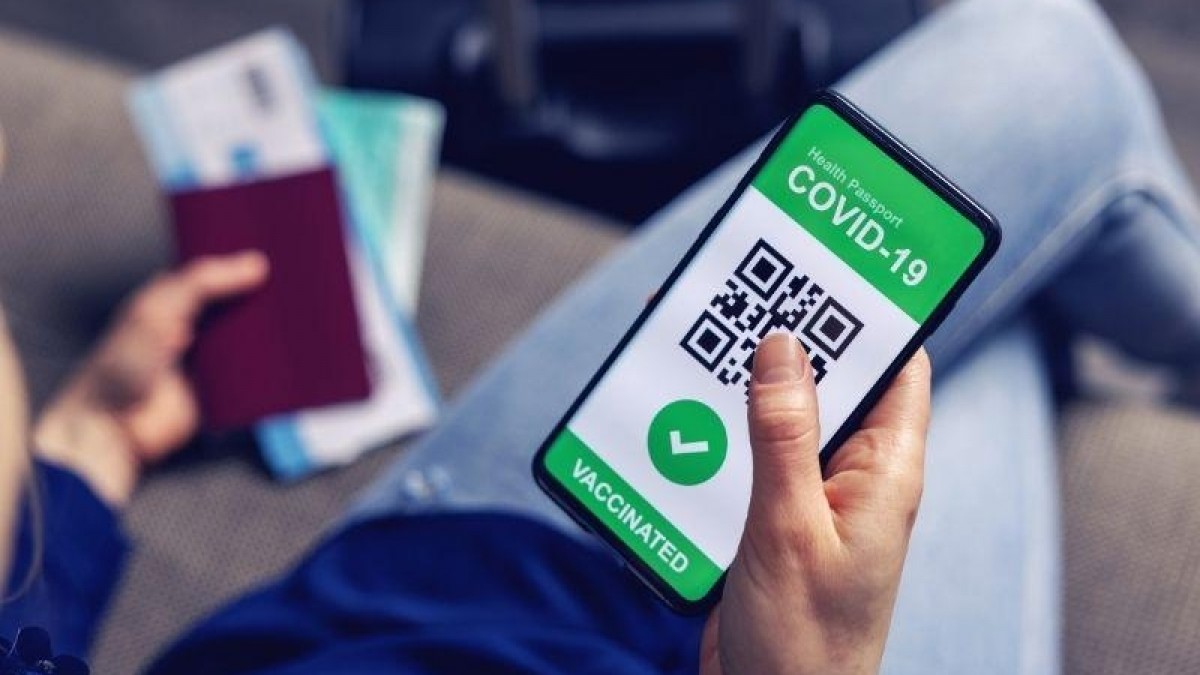 Projekt paszportów szczepionkowych gotowy: Komisja Europejska przedstawiła założenia dokumentu