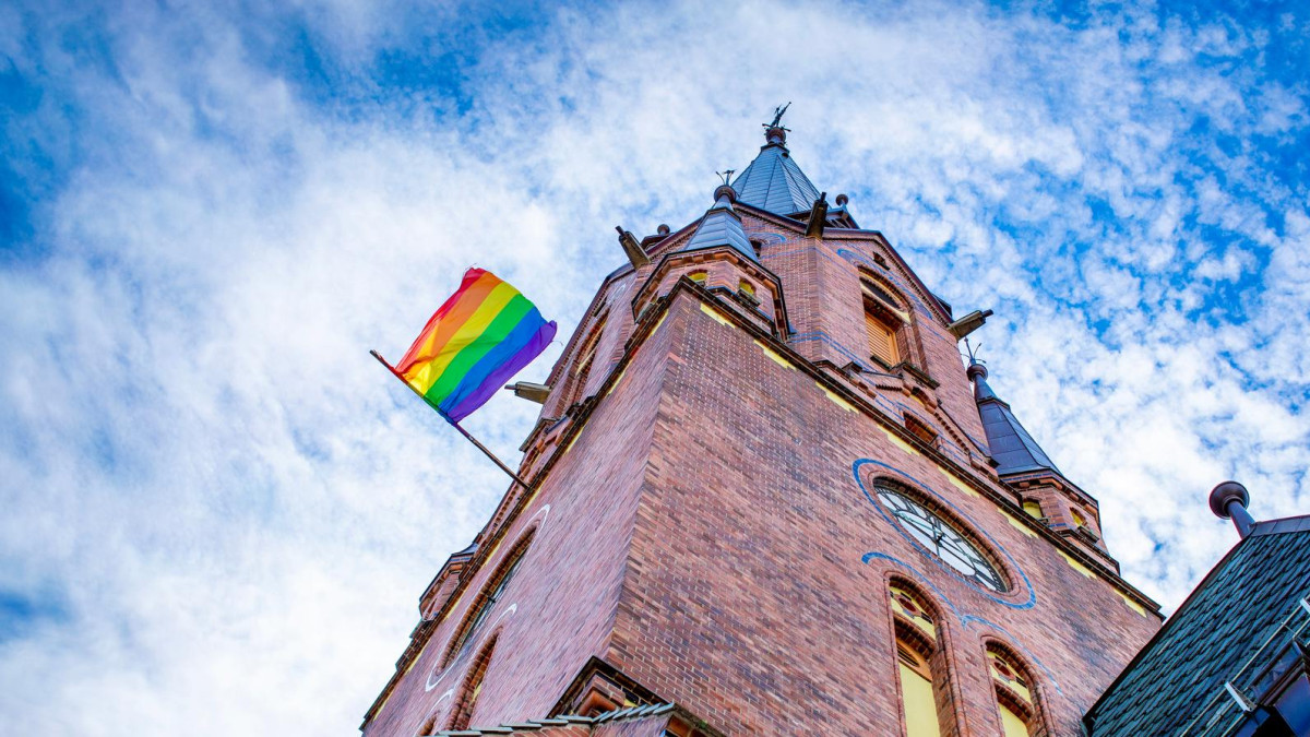 Kościół Norwegii przeprasza osoby LGBTQ+. Zaplanowano specjalną uroczystość