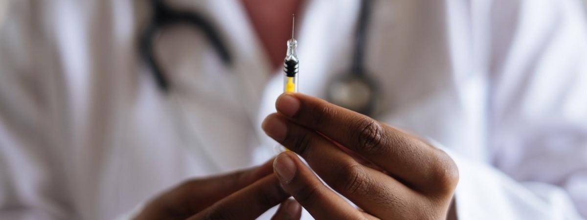 Szansa na powstrzymanie COVID-19: to wiemy o szczepionce na koronawirusa