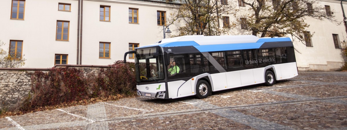 Jeszcze więcej polskich autobusów pojawi się nad fiordami. Norwegia zamówiła kolejne bezemisyjne Solarisy