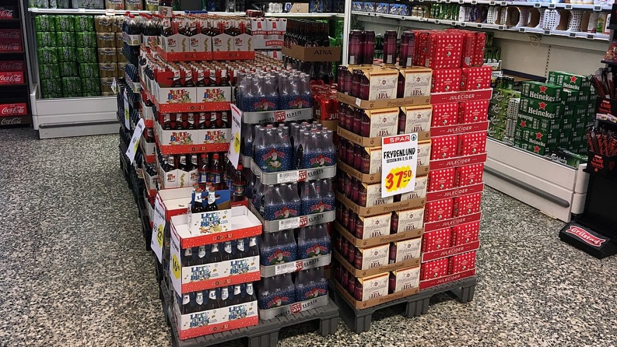 Przedświąteczny dramat fanów popularnego napoju: wycofano 13 mln butelek julebrus