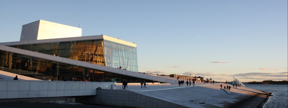 Ponad 3 tysiące osób zaśpiewało na dachu Opery w Oslo. To może być rekord Guinessa