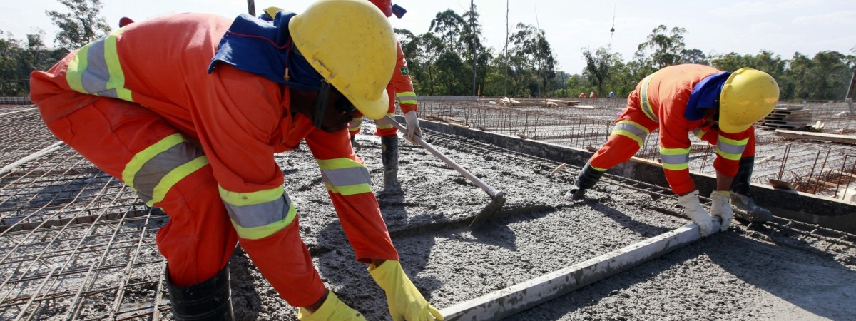 Żadna praca nie hańbi – o etosie pracy „budowlańca” 