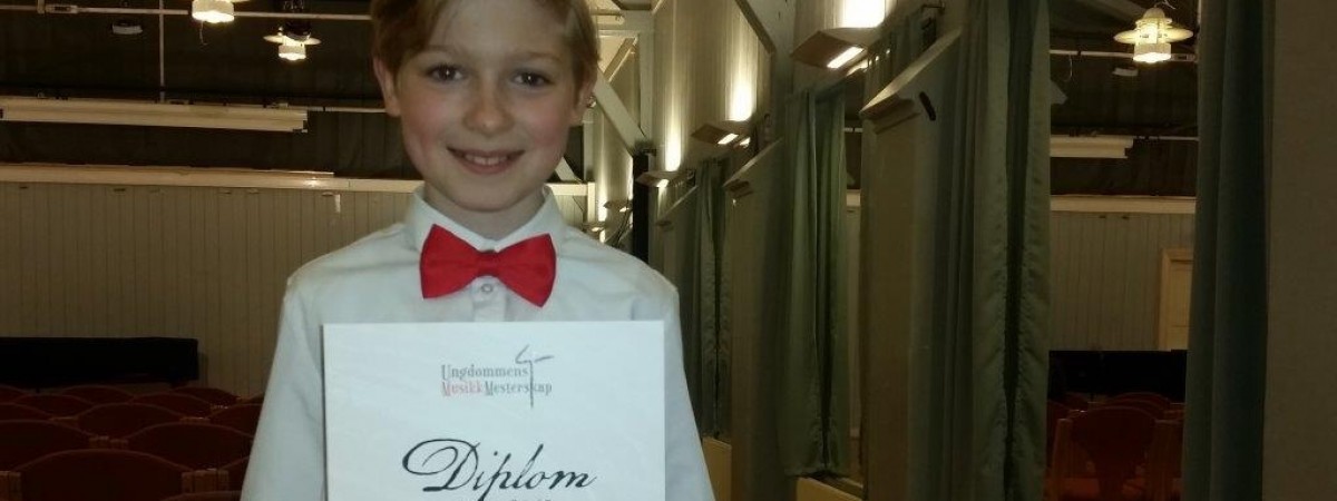 Mówią o nim „mistrz”. 11-letni Olek podbija Norwegię swoim talentem