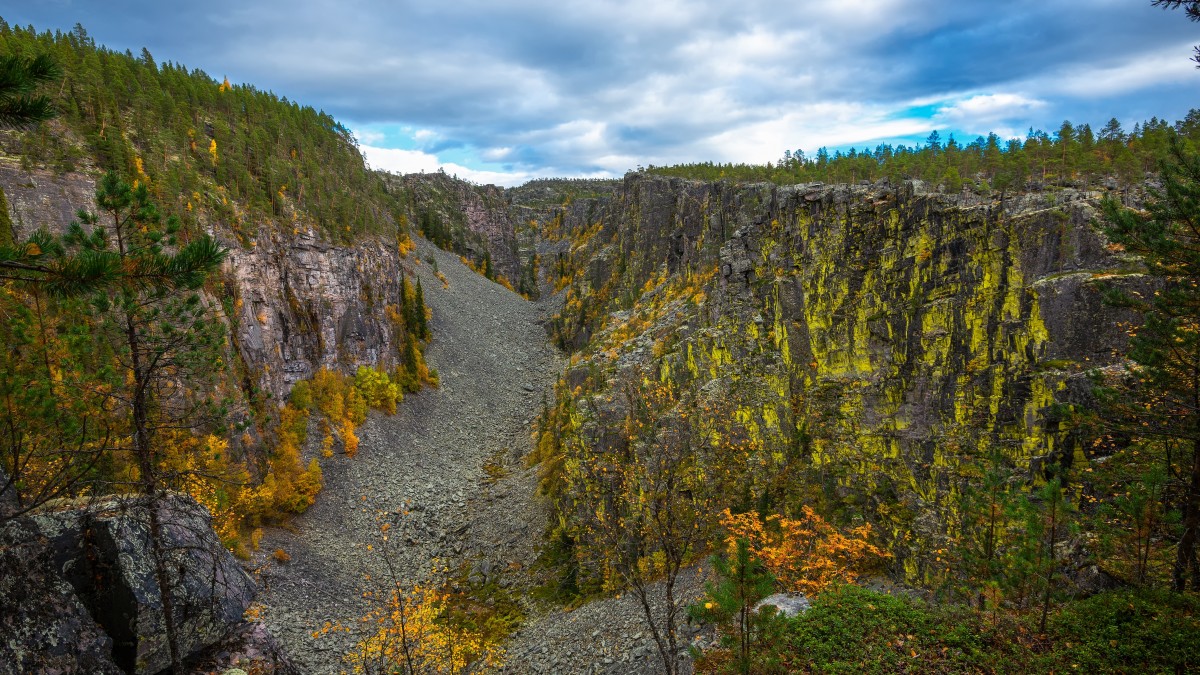 Obok Wielkiego Kanionu i szczątków dinozaurów: norweski wąwóz wśród 100 geologicznych perełek świata