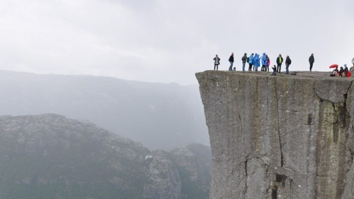 Mission Impossible: słynna skała Preikestolen zagra w kasowej produkcji