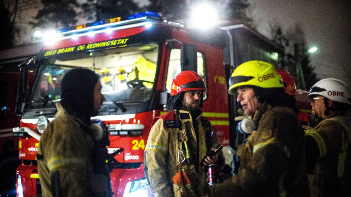 Trwa walka z pożarem w Sandnes. Budynek grozi zawaleniem