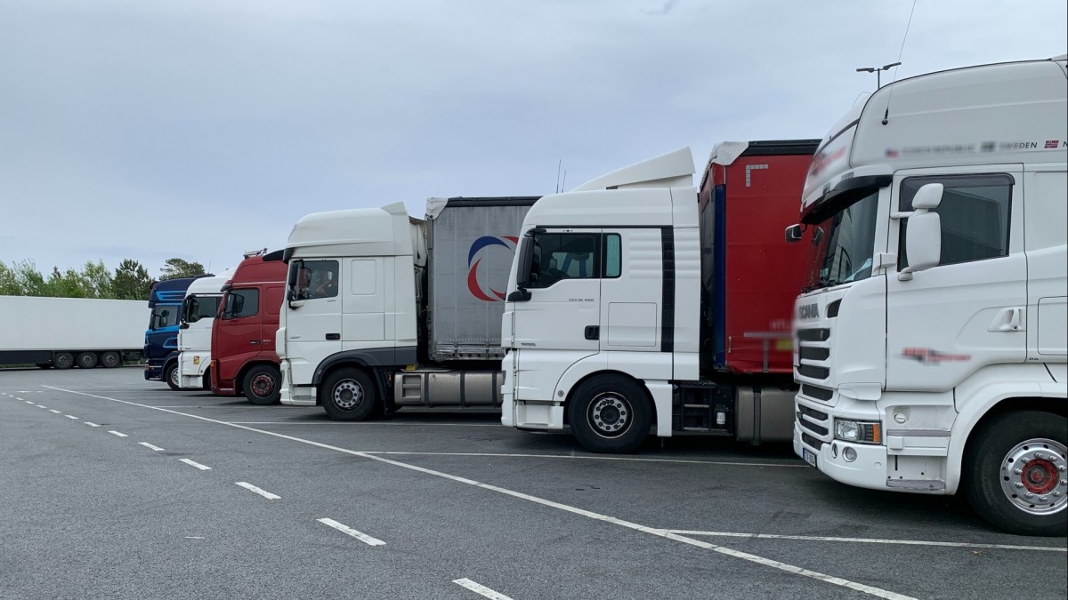 Tymczasowo łagodzą przepisy dla zawodowych kierowców [AKTUALIZACJA]