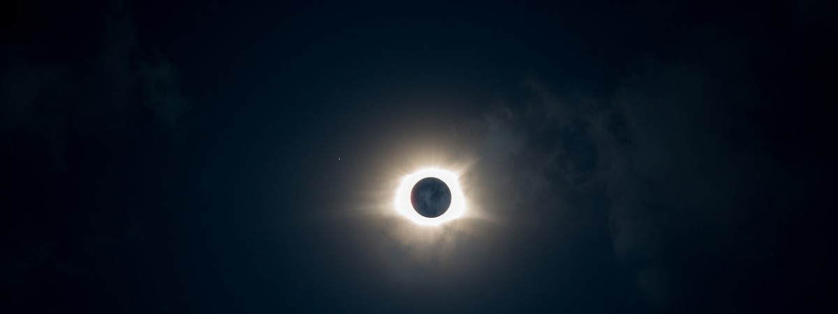 Superksiężyc, zaćmienia i spadające gwiazdy: to będzie ciekawy rok na niebie