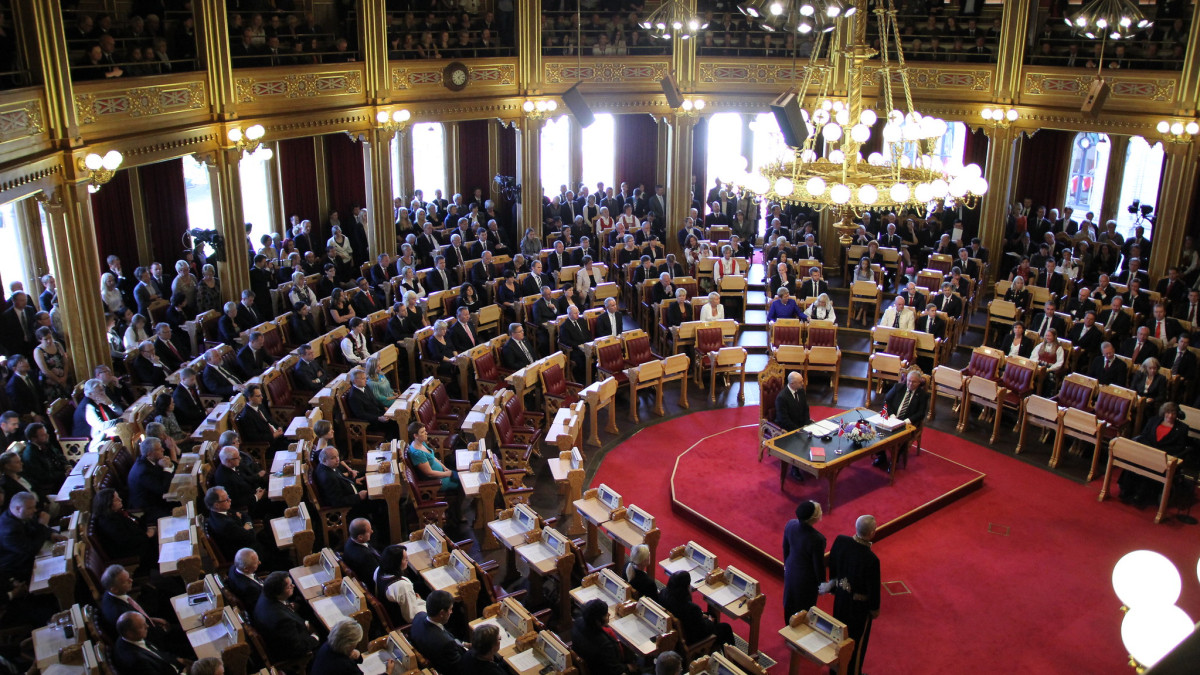 Podwyżka wynagrodzeń norweskich polityków. Tak wyglądają na tle kraju i polskich odpowiedników