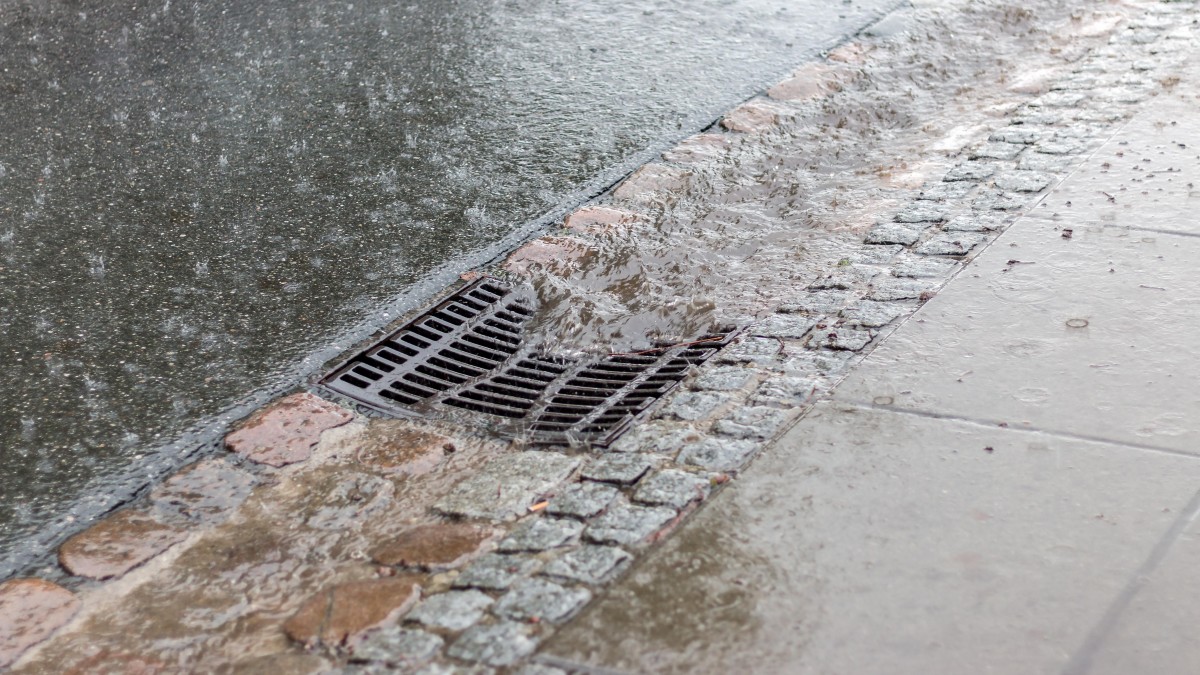 Pomarańczowy alert w zachodniej Norwegii: mogą wystąpić osuwiska i podtopienia