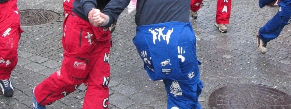 Russ na trzeźwo? Niewiele na to wskazuje, choć Norwegia zakazała alkoholu podczas święta maturzystów