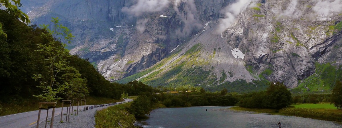 „Pobudki” góry w Møre og Romsdal uderzają po kieszeni. Akcje ratunkowe kosztowały już kilka milionów