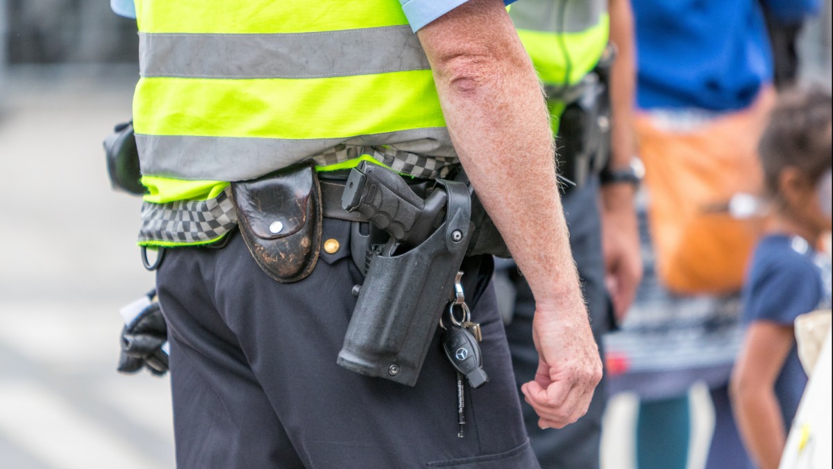Norweska policja uzbrojona: środki ostrożności związane z muzułmańskim świętem i rocznicą masakry na Utøya