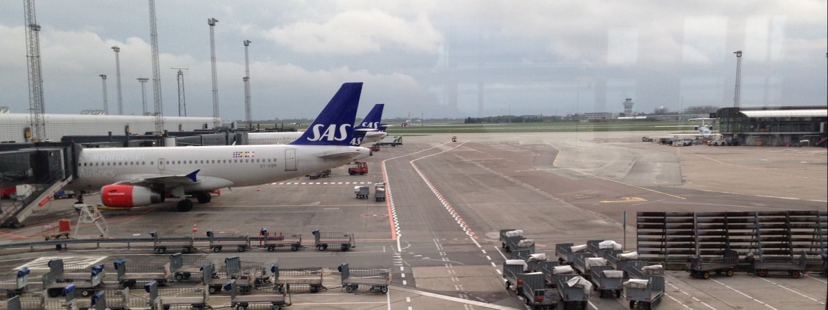 Problemy z opłatą lotniczą – pasażerowie podróżujący transferem zapłacą więcej?