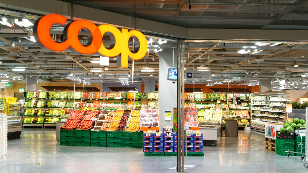 Automaty przeciwko kradzieżom reklamówek. Norweski supermarket przetestuje nowe rozwiązanie