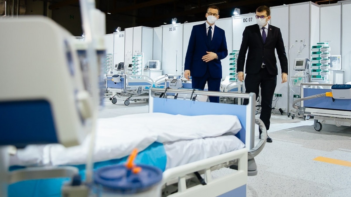 W Polsce po raz pierwszy odnotowano w ciągu doby ponad 50 000 zakażeń koronawirusem