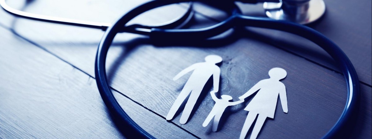 Wakacje coraz bliżej, czas pomyśleć o ubezpieczeniu zdrowotnym – EKUZ, E-106, E-109