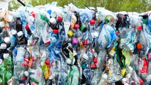 Na taśmę zamiast do oceanu: powstanie pierwsza norweska przetwórnia plastiku